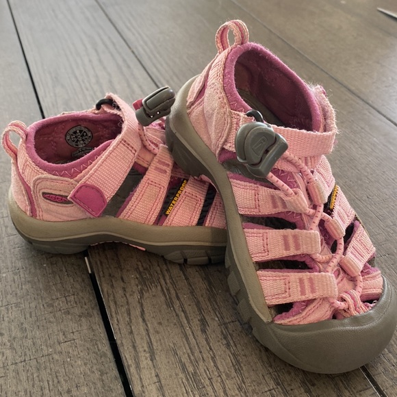 Keen toddler Newport H2 waterproof sandal shoes pink size US 8c - Picture 2 of 11